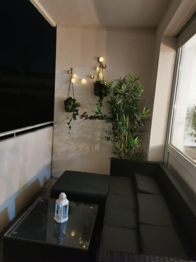 Frisch Sanierte Ferienwohnung 2 Min Vom Suedstrand - Balkon - Pay Tv Wilhelmshaven Esterno foto